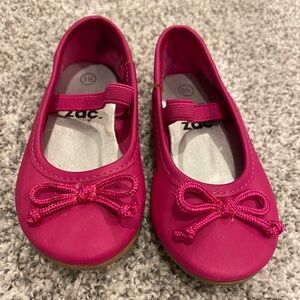 Zoe & Zac 5.5 C Pink Slip on shoes with bow